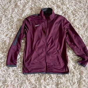 Men’s Nike light weight zip up